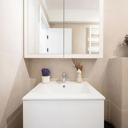 Infinity 309 Pool&spa * ママイア