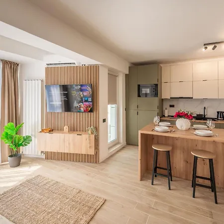 Infinity 309 Pool&spa