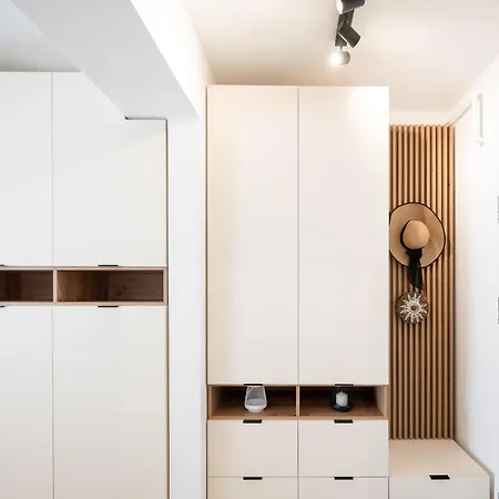 Infinity 309 Pool&spa Mamaia